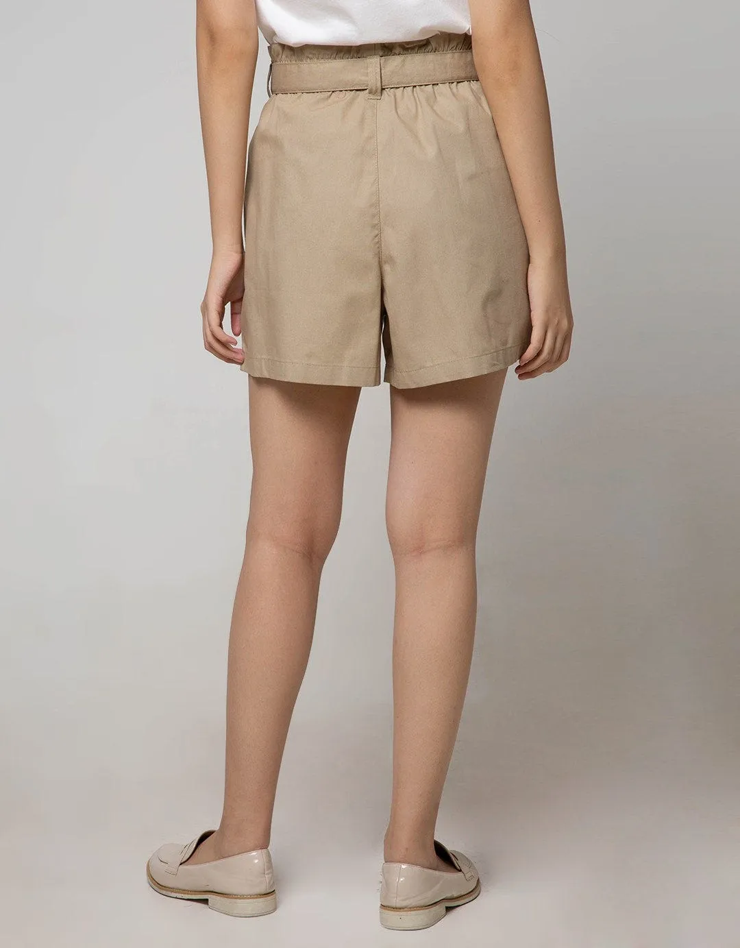 Details Short Pants With Ruffles On Waist
