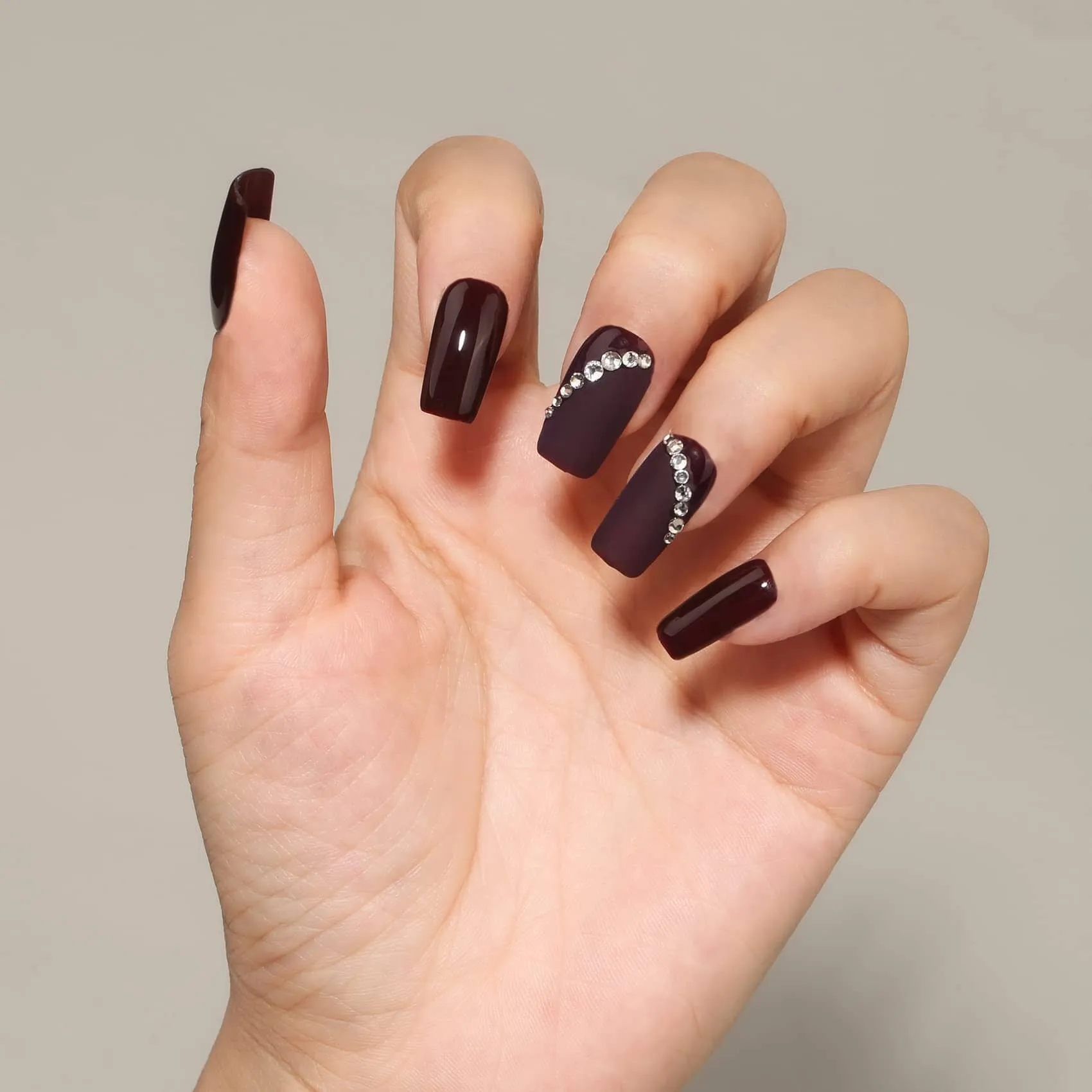 MAYCHAO | Deep Cherry Red | Gel Nail Polish