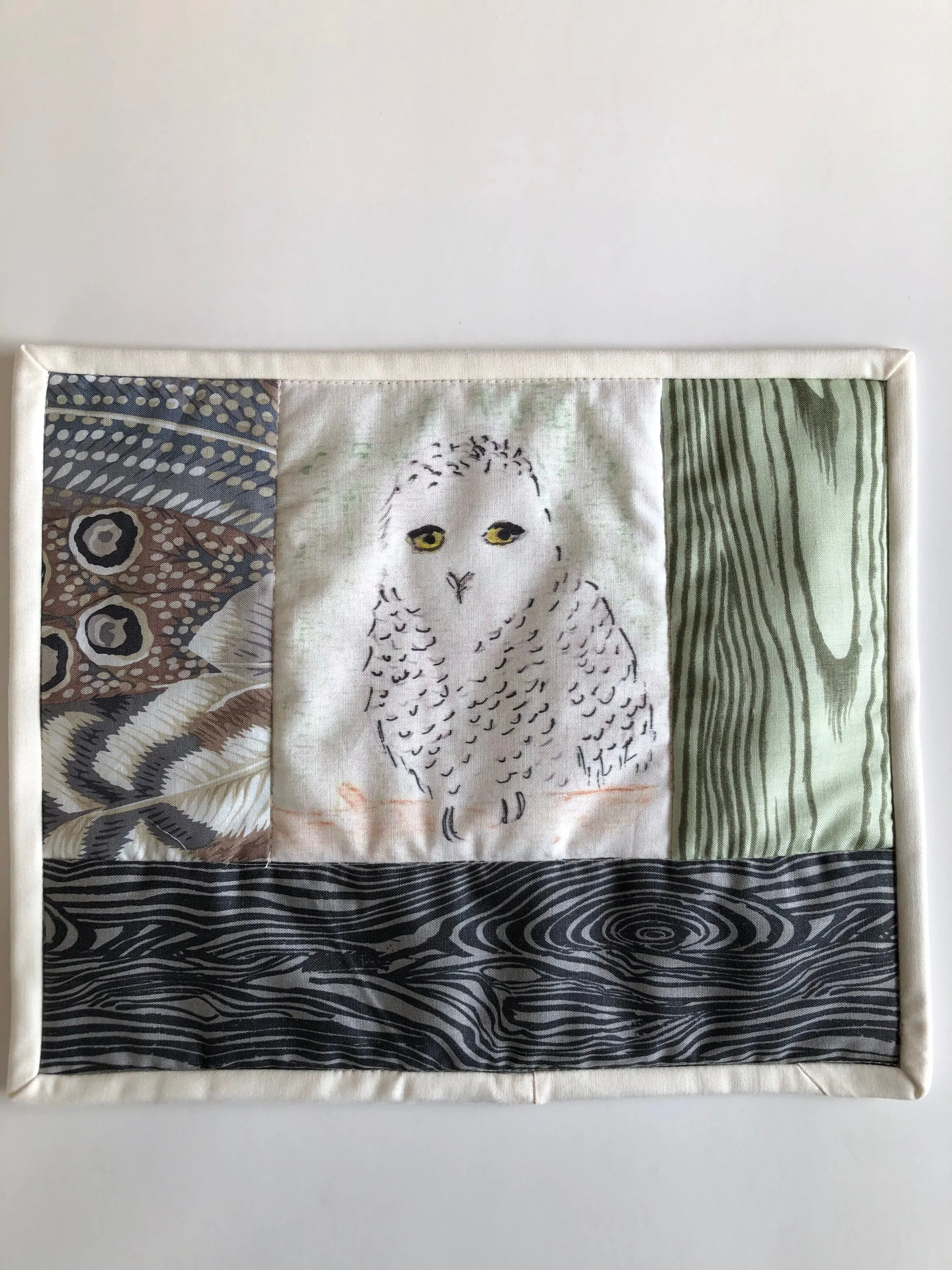 Snowy Owl Mug Rug, Snack Mat, Mini Placemat, Watercolor sketch, mini quilt