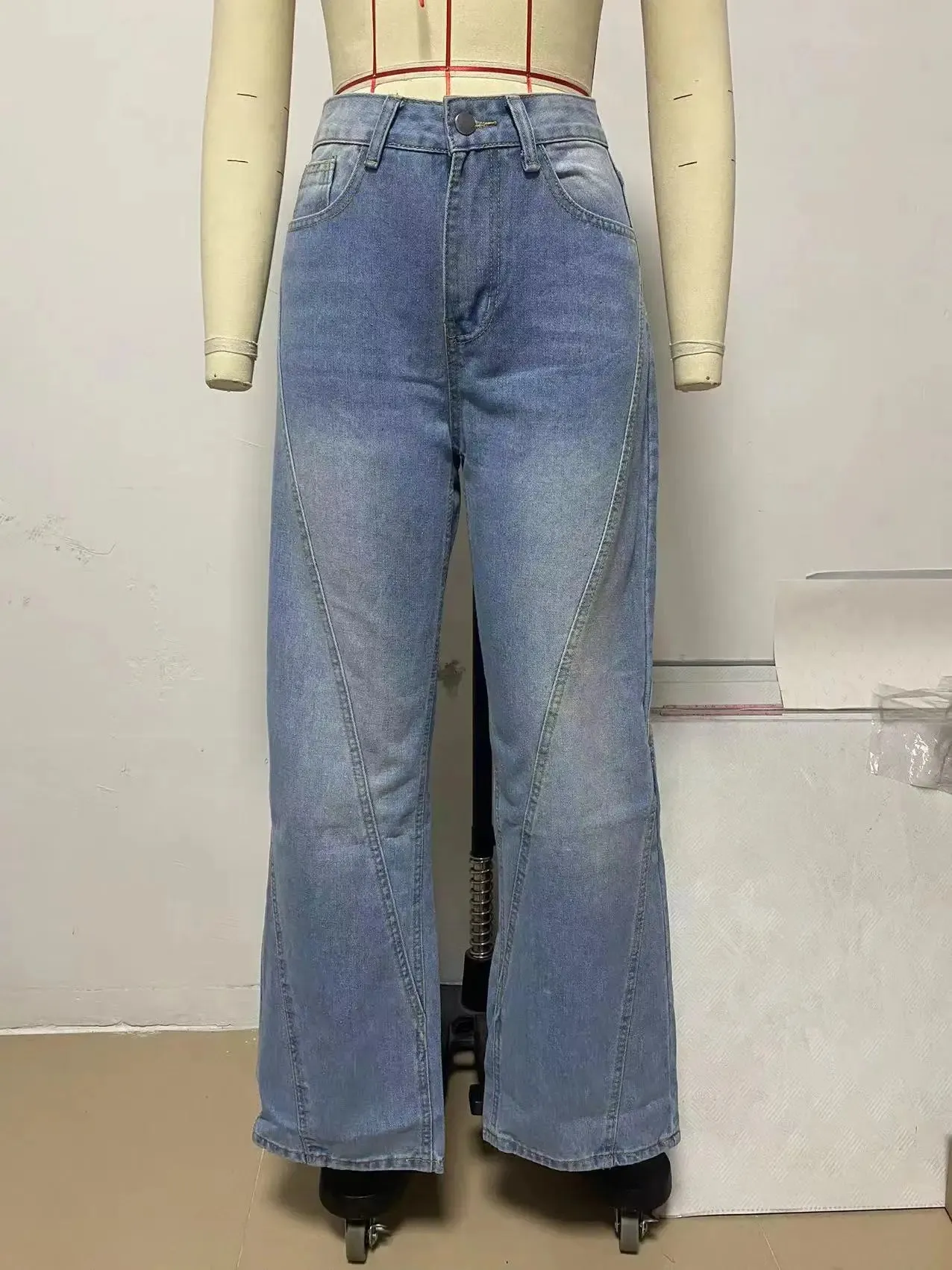 Women's Vintage Blue Jeans - High Waist Wide-Leg Streetwear with Button Fly and Pockets